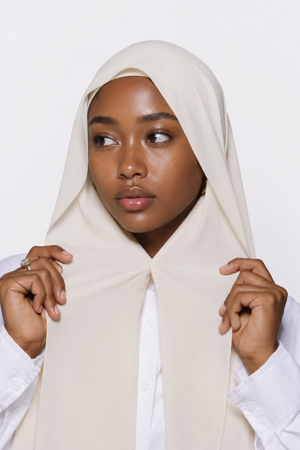 #Colour_Cream