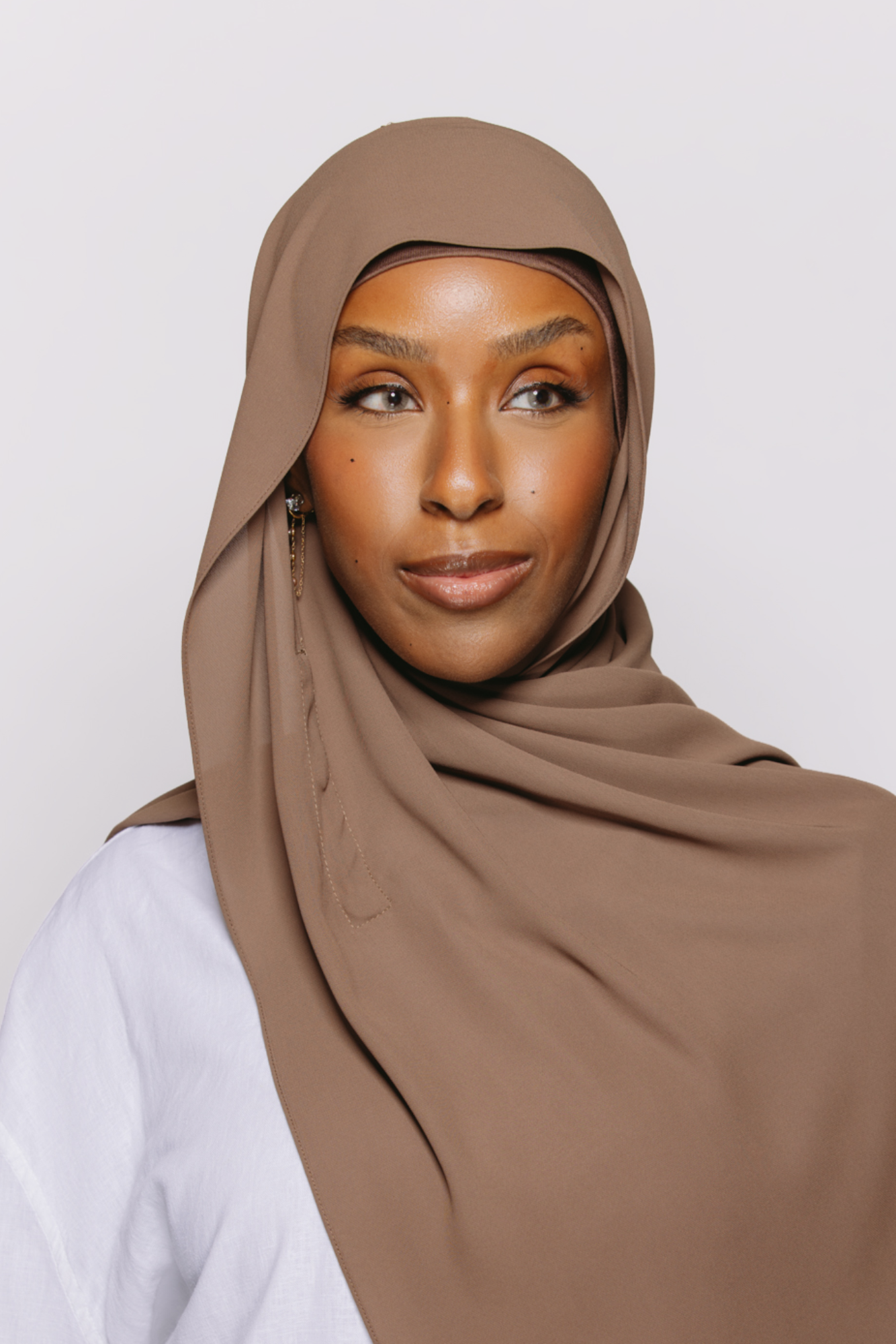 Mira — Instant Chiffon Hijab with Built-in Magnets